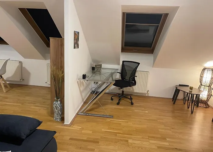 Klimatisiertes, Ruhiges Dachgeschoss Cityapartment Im Zentrum Wiens *
