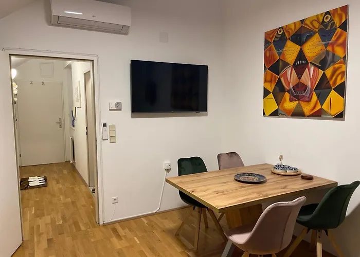 Apartament Klimatisiertes, Ruhiges Dachgeschoss Cityapartment Im Zentrum Wiens *