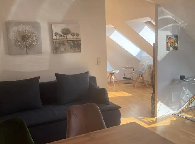 Klimatisiertes, Ruhiges Dachgeschoss Cityapartment Im Zentrum Wiens Apartament Wiedeń