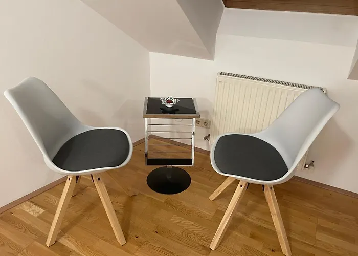 Klimatisiertes, Ruhiges Dachgeschoss Cityapartment Im Zentrum Wiens *